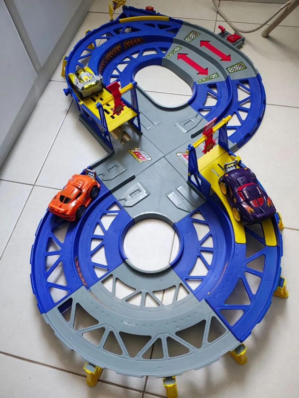 Pista de Carros  - Brinquedo Infantil