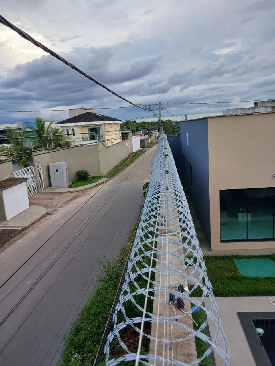 Cerca concertina para segurança residencial