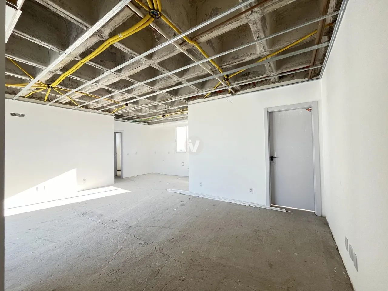 Apartamento no Centro com 2 dormitórios, 2 vagas e vista panorâmica! - Foto 2