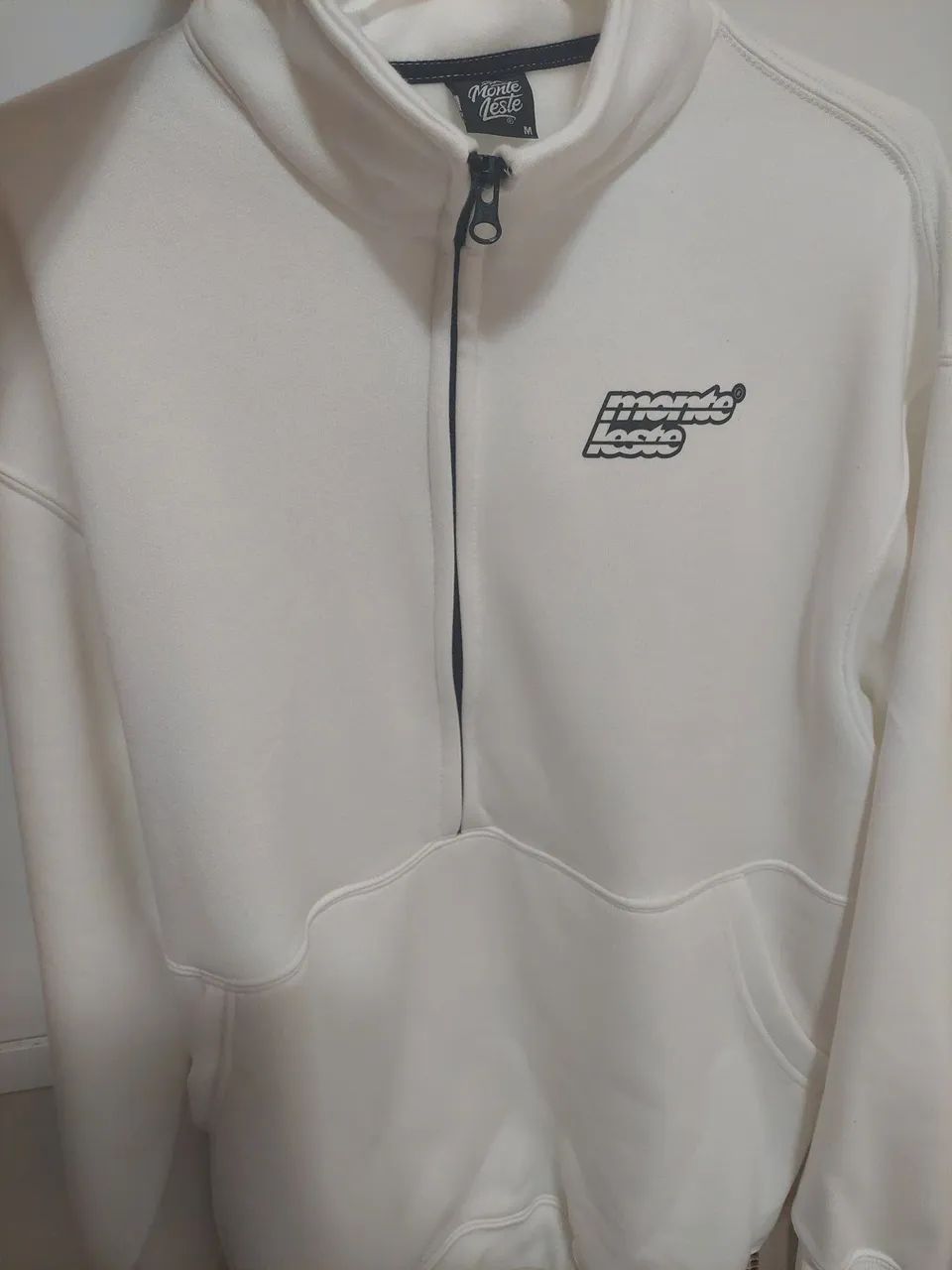 Moletom Monste Leste