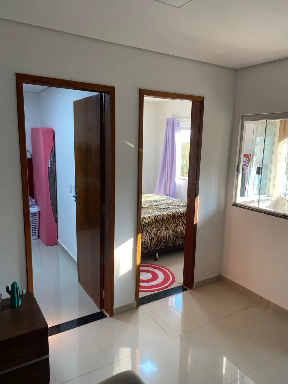 ATENÇÃO! OPORTUNIDADE ÚNICA! Lindo apartamento! 2Quartos! QN1! Todo porcelanato! Confira!