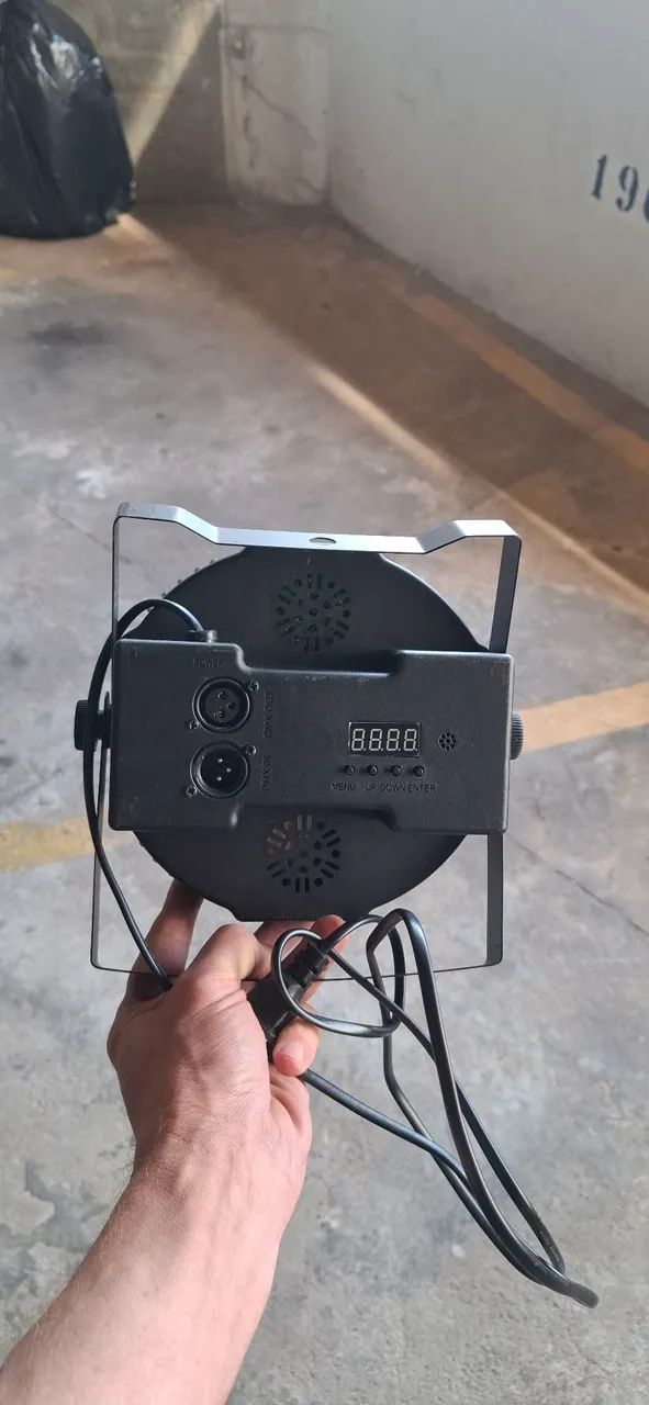 Refletor Led 36 com controle para iluminação cênica e festas - Foto 3