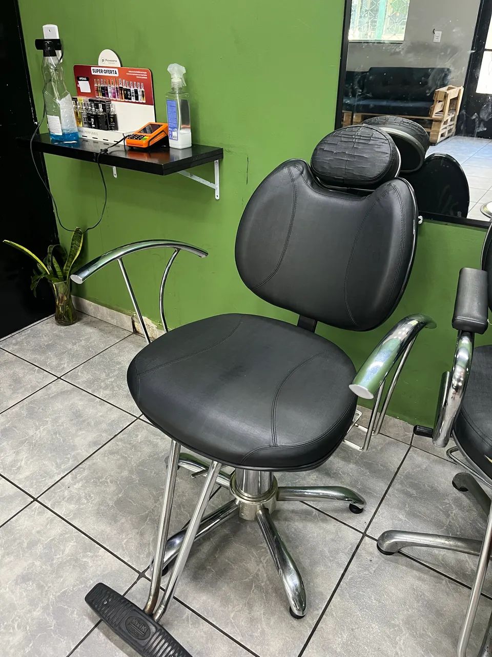 2 CADEIRAS BARBEARIA  - Foto 2