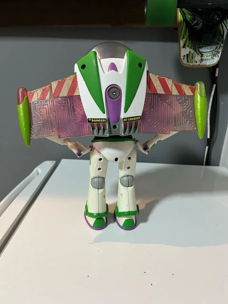 Buzz Lightyear fala em português  - Foto 3