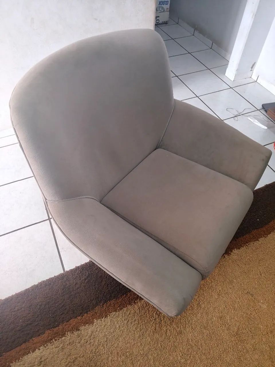 Vendo poltrona giratória. muito confortável  - Foto 5