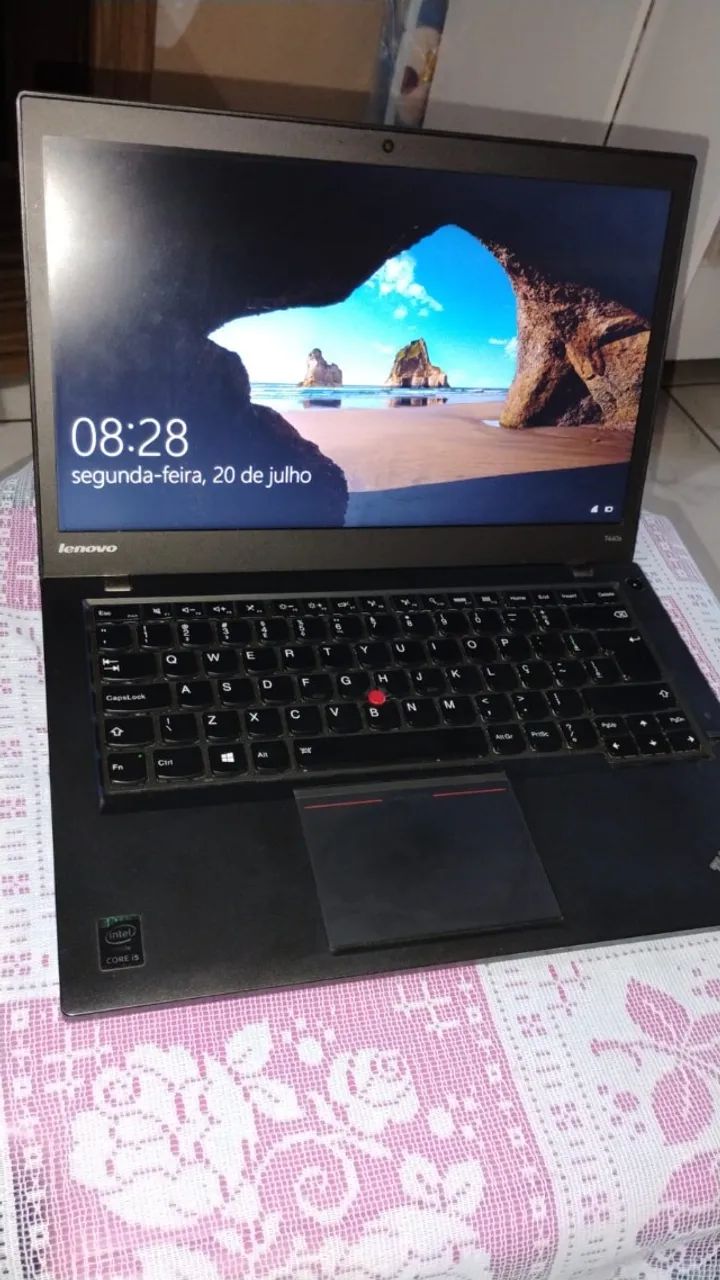 Notebook Lenovo ThinkPad T440s - Robusto, rápido e perfeito para seus estudos!