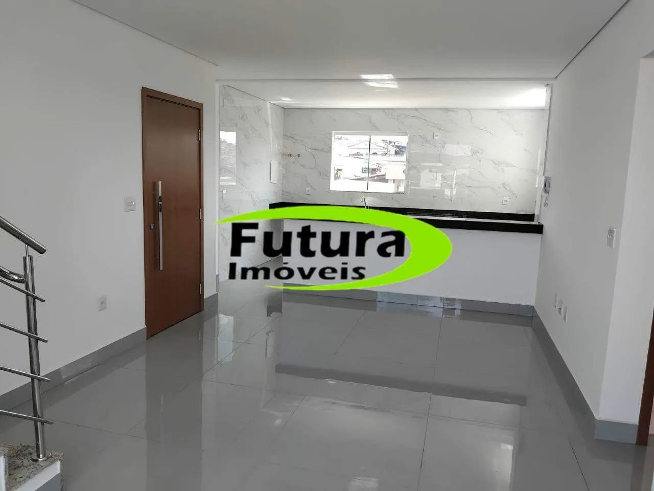 Linda cobertura, 3 quartos, 2 vagas, sacada. - Foto 2
