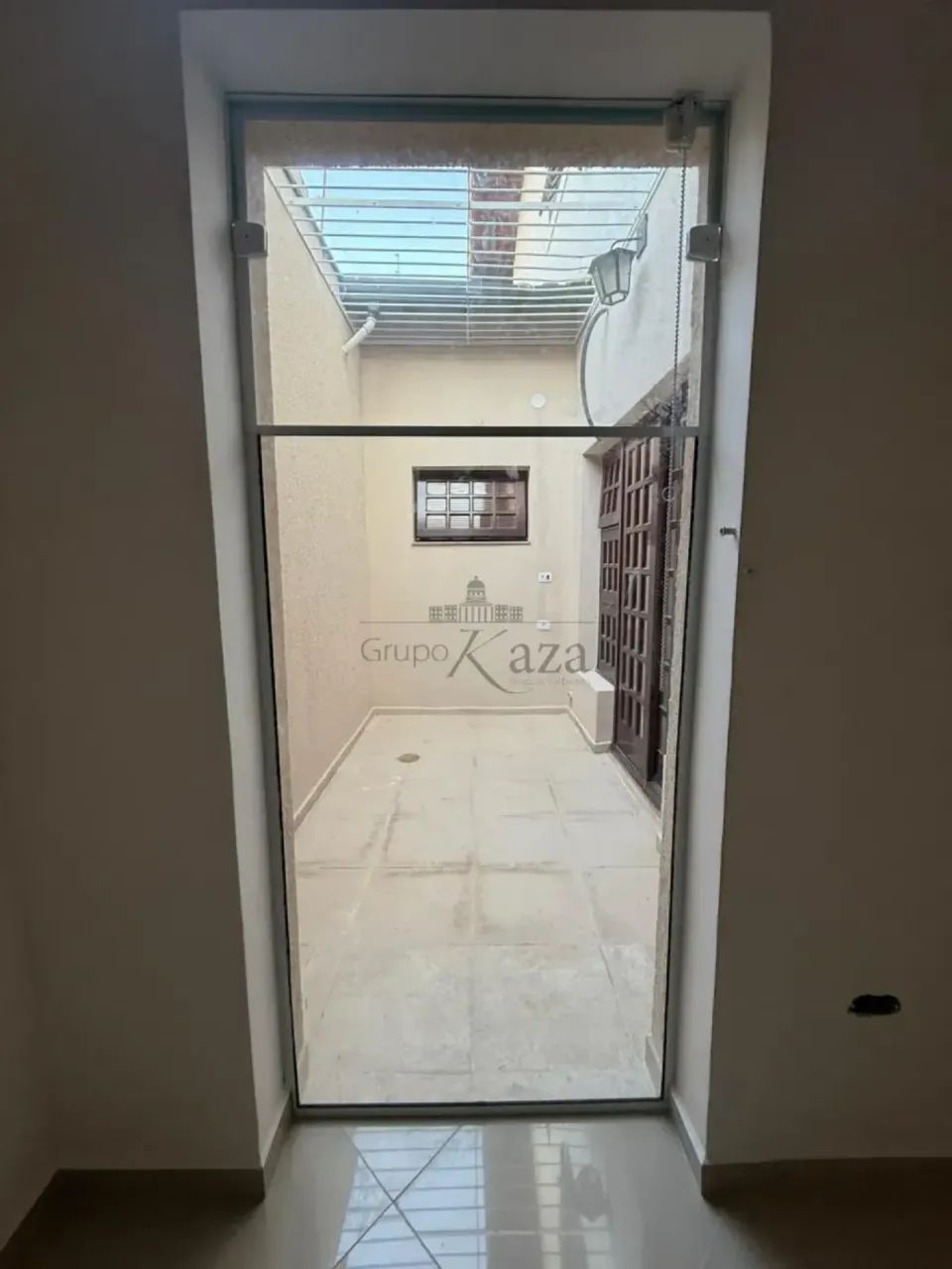 Casa - Centro - Jacareí - 2 Dormitórios - 70m². - Foto 5