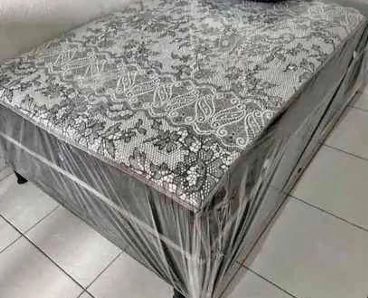Cama box reforçada 