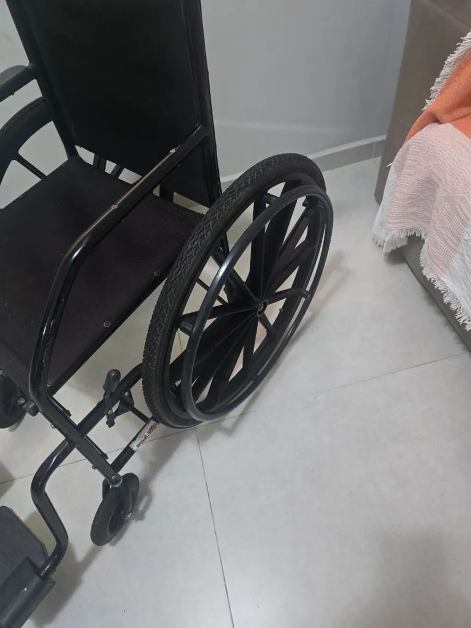 Cadeira de rodas  - Foto 2