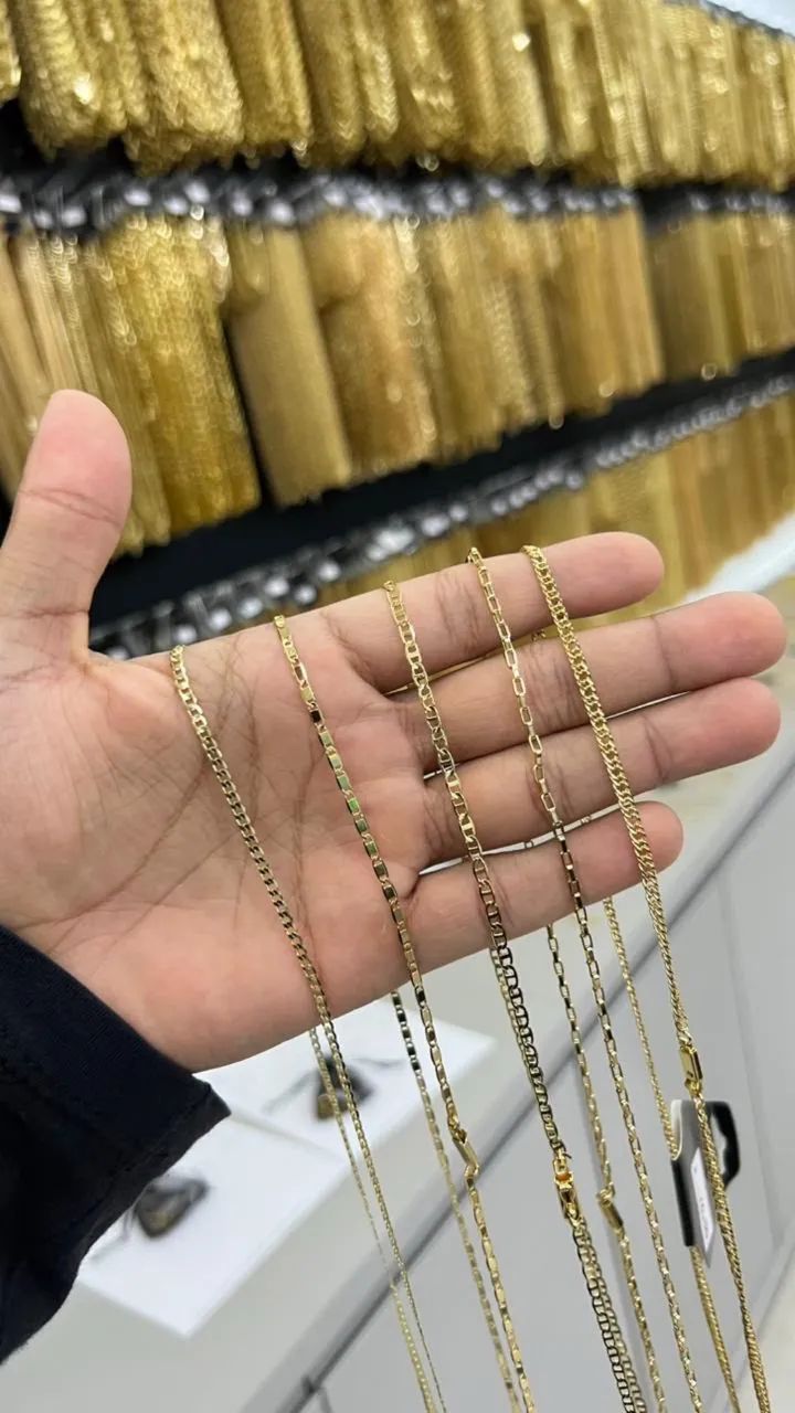 CORRENTES BANHADA A OURO 