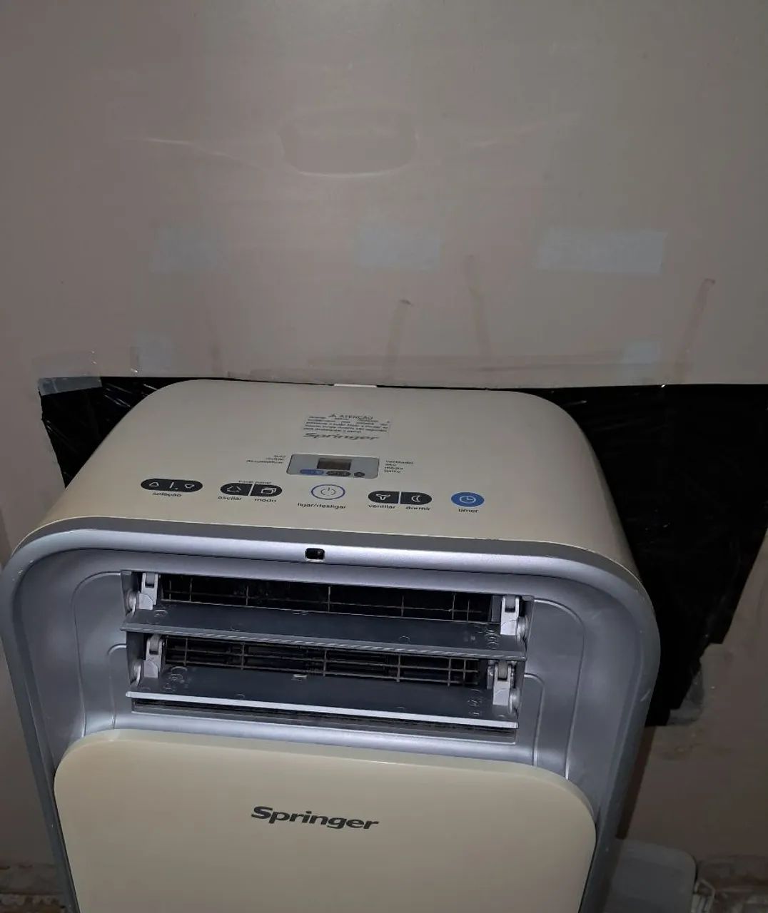 Ar condicionado portatil. N aceito proposta.