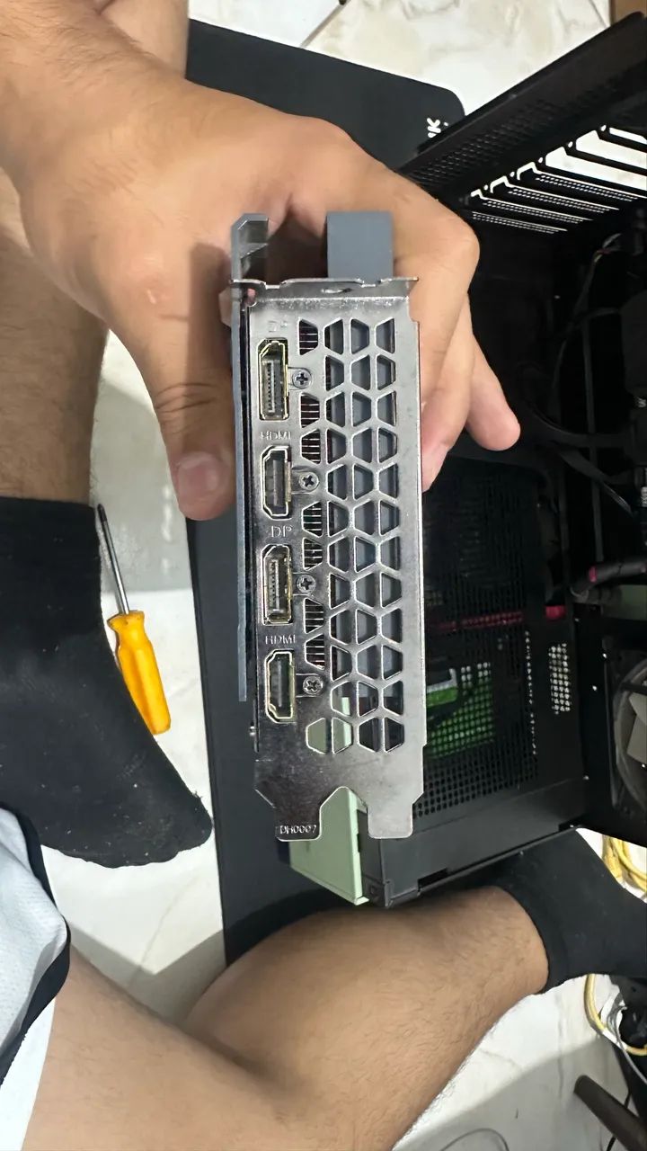 RTX 3060TI EAGLE GIGABYTE IMPECÁVEL - Foto 3