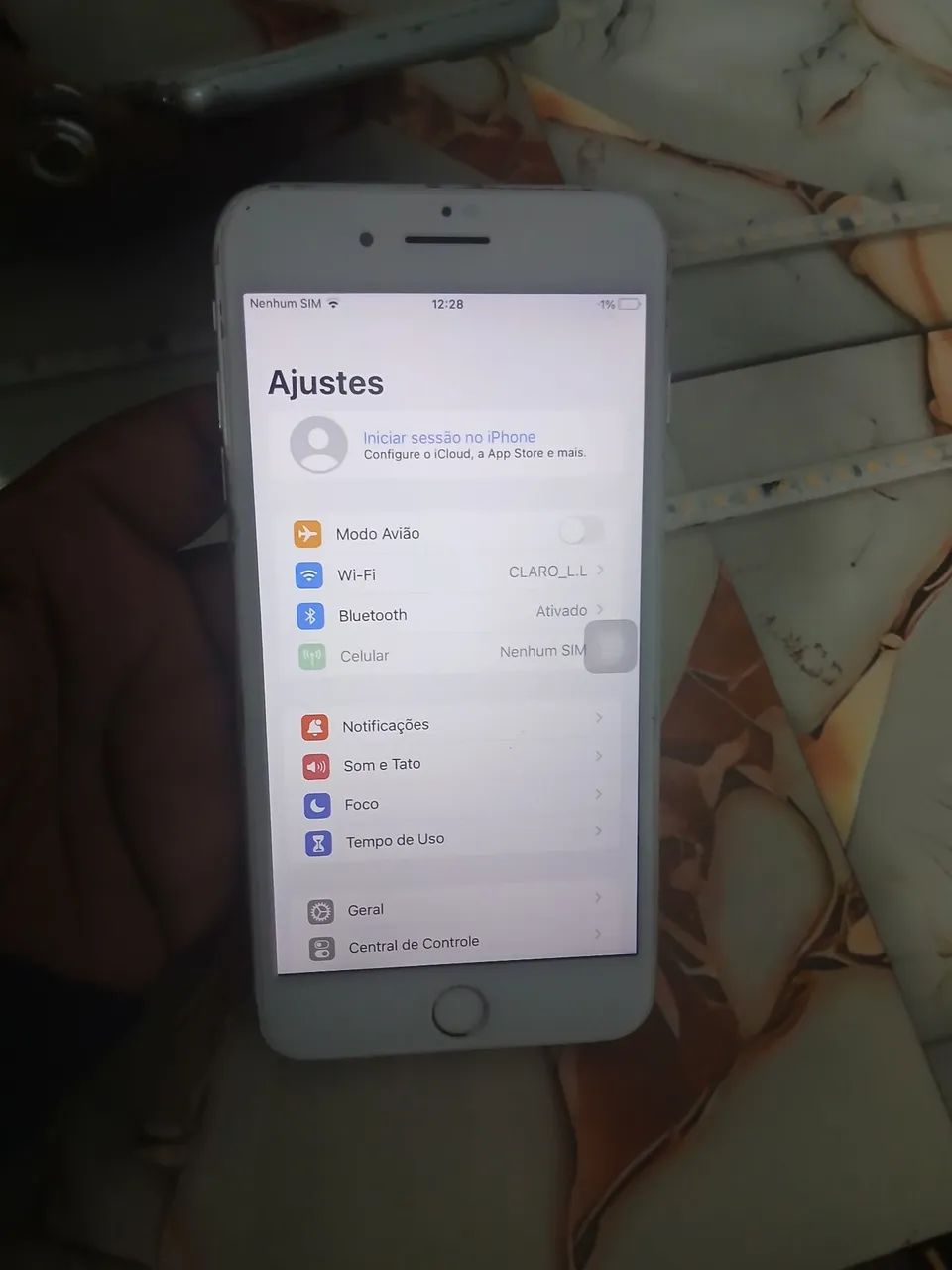 Iphone 8 plus 90 de bateria 64 de memória  - Foto 3