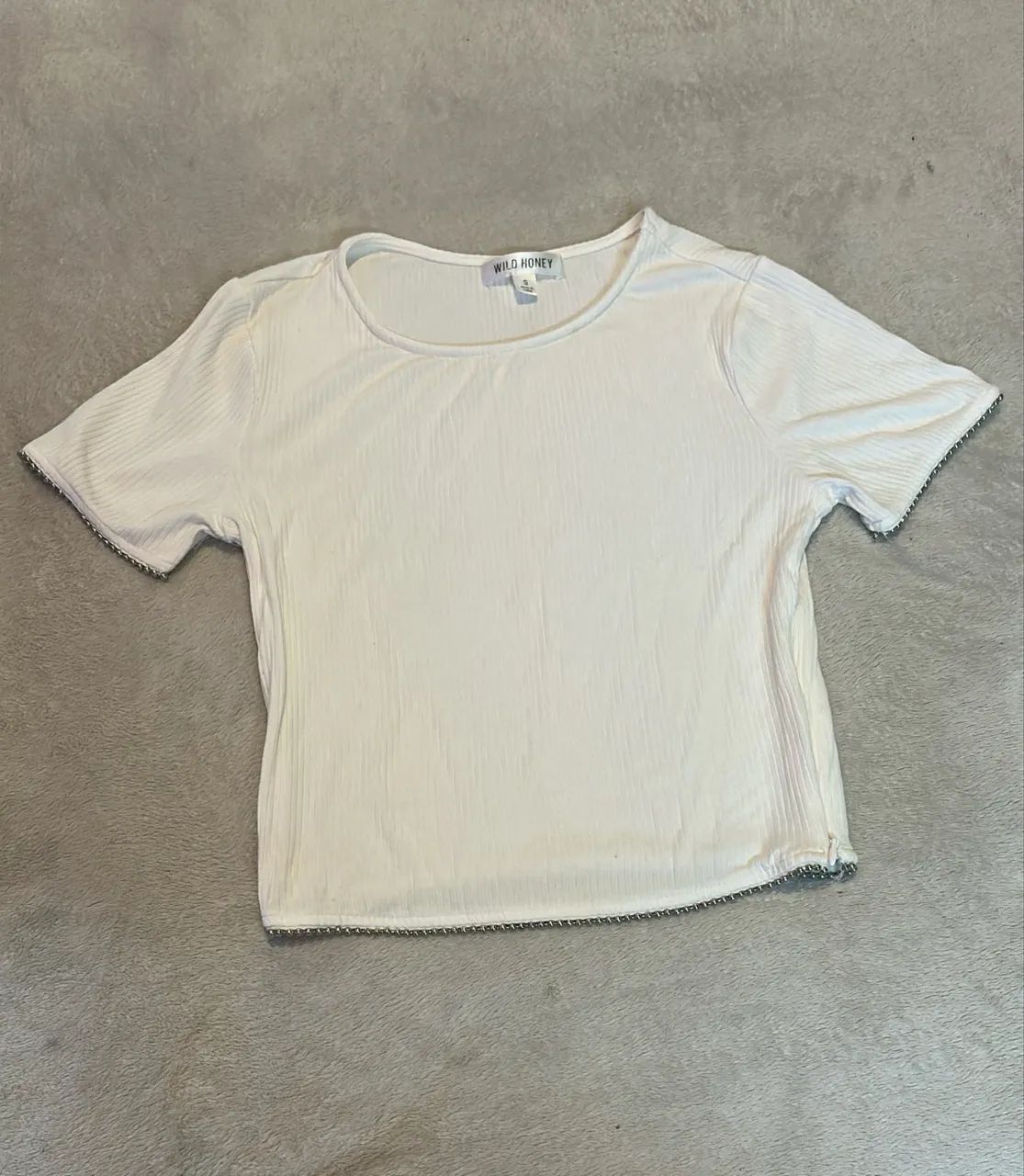 Top branco canelado Wild honey