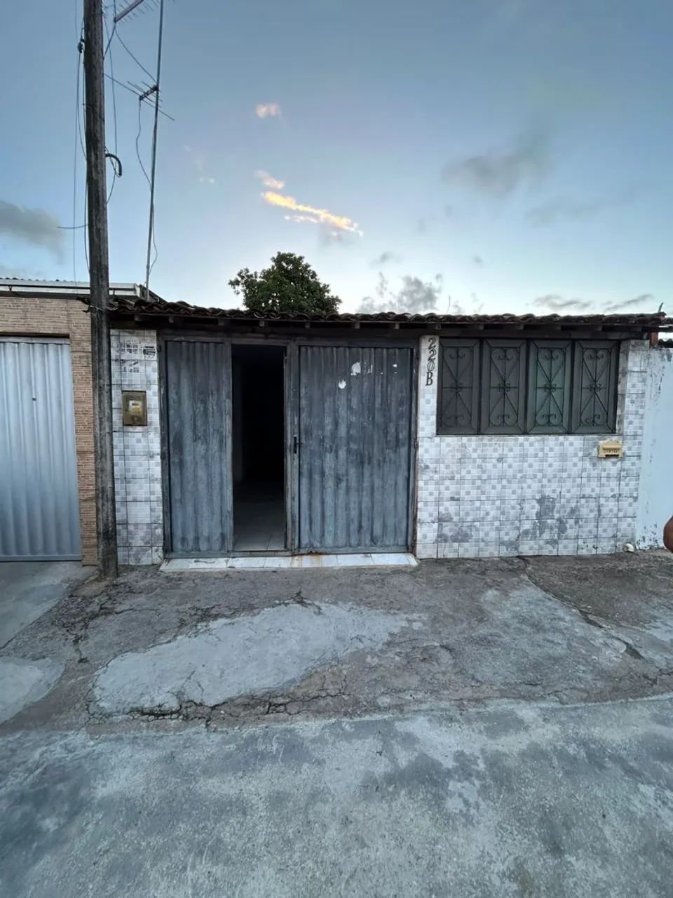 Vende-se uma casa na santa Lúcia 