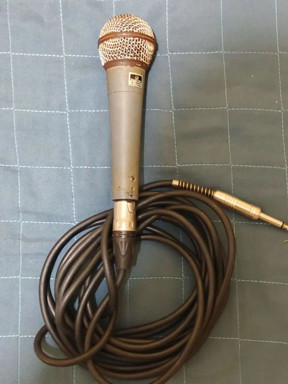 Vendo microfone com cabo Canon p10