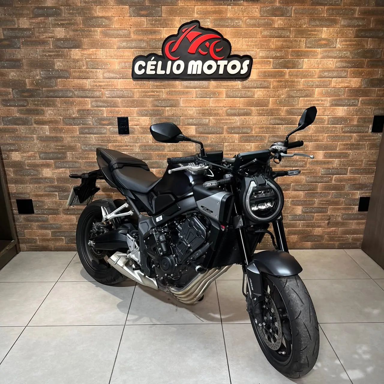 CB 650R 650R CINZA 2025/2026 - Foto 2