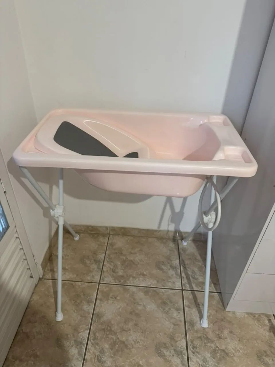 Banheira infantil com suporte