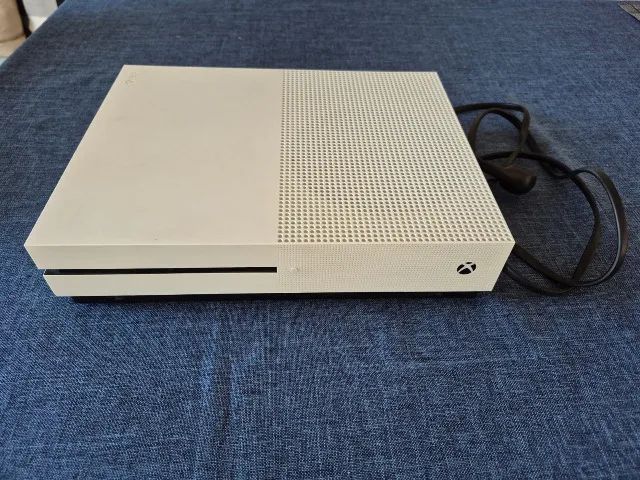 X-Box One S