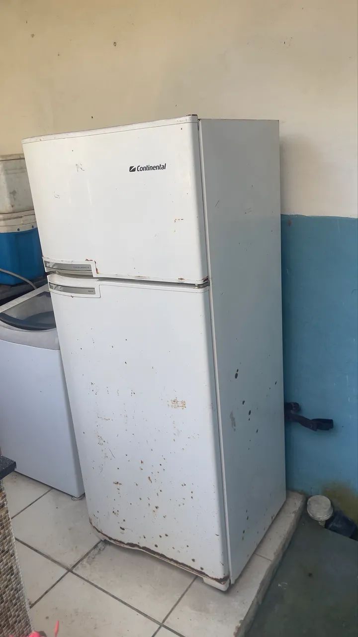 Geladeira com defeito 