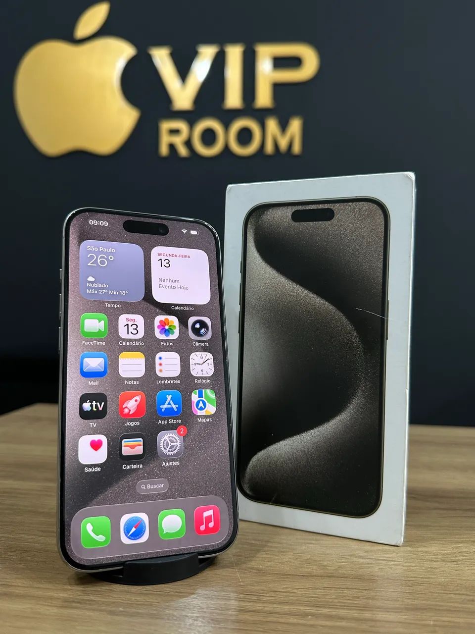 iPhone 15 Pro 128gb natural semi novo em excelente estado