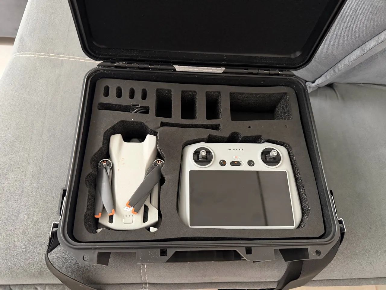 Drone DJI mine 3 + Maleta Incluso