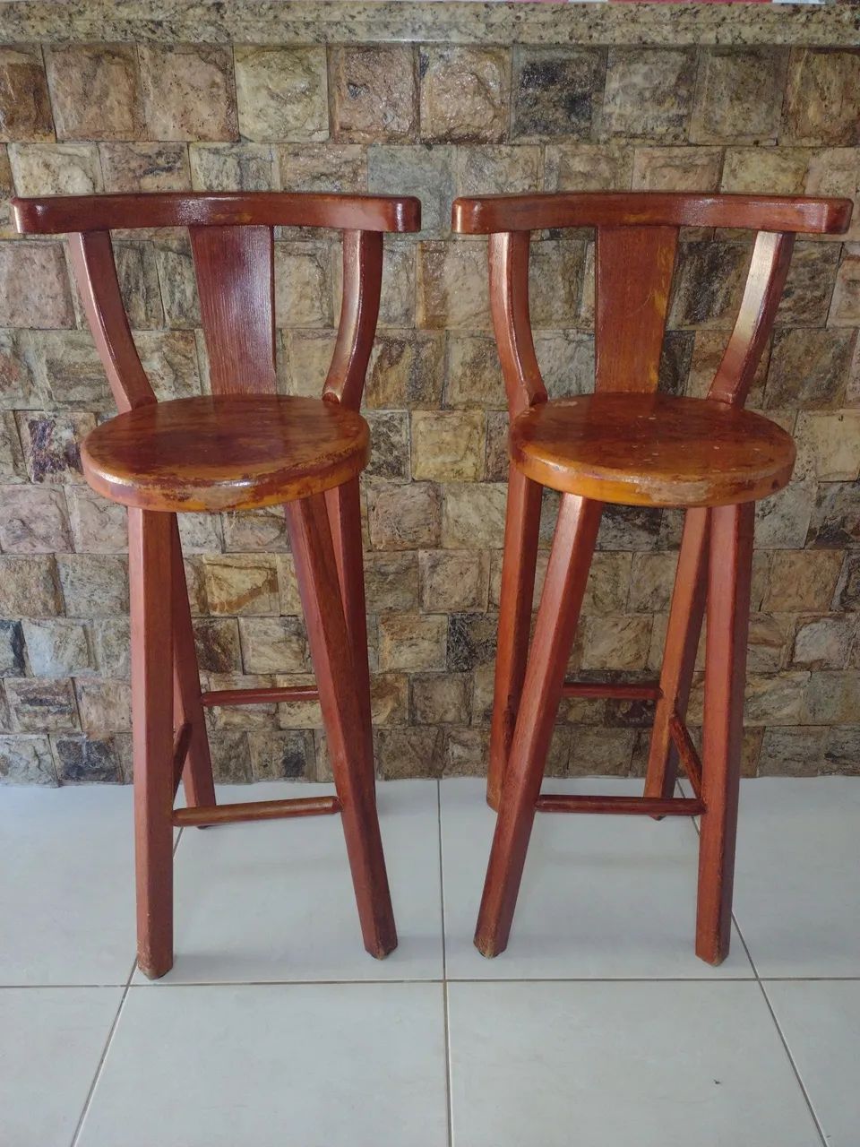 Banquetas de Madeira Maciça 