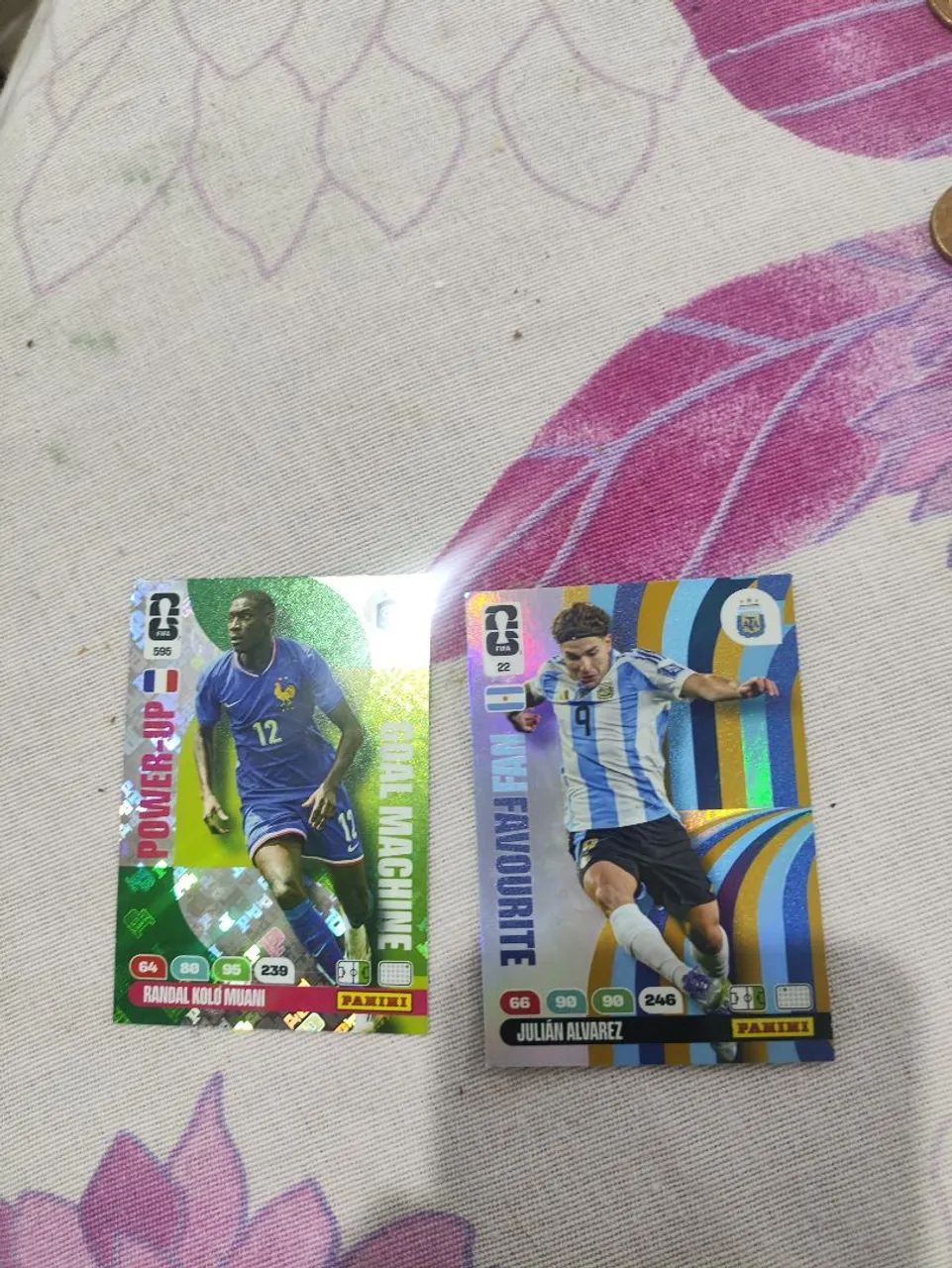 Figurinhas da copa prateadas 