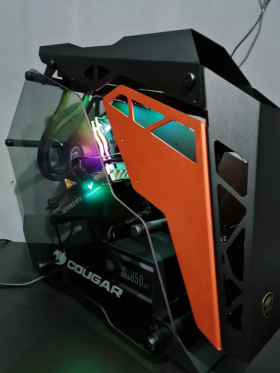 Gabinete cougar conquer  - Foto 2