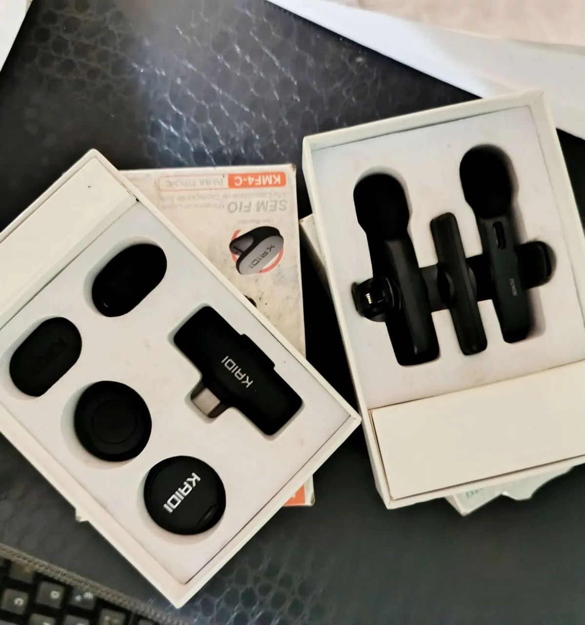 2 KIT KAIDI  - FONE BLUETOOTH + MICROFONE DE LAPELA SEM FIO - Foto 4