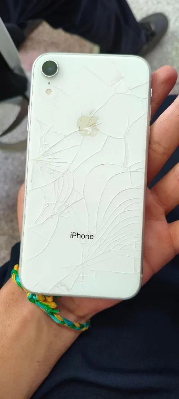 IPHONE XR -128GB-  (Leia a descrição)