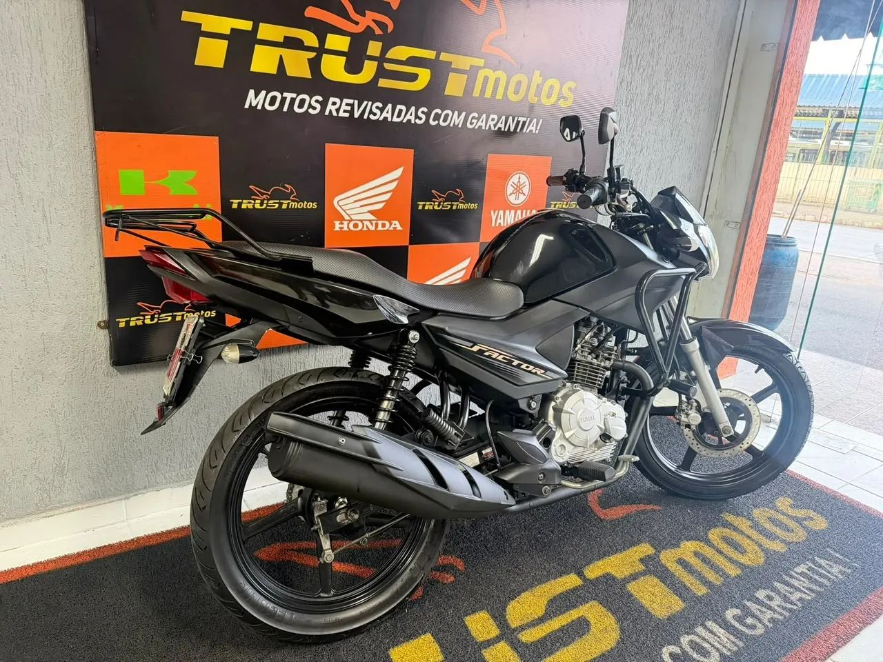 Yamaha YBR 125i FACTOR ED/FLEX - Foto 5