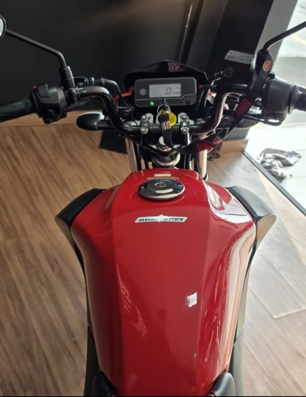 YAMAHA FACTOR 150CC ED 2024  - Foto 4