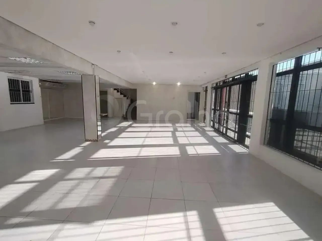 Imóvel para venda tem 542 metros quadrados com 9 quartos em Estreito - Florianópolis - SC - Foto 2