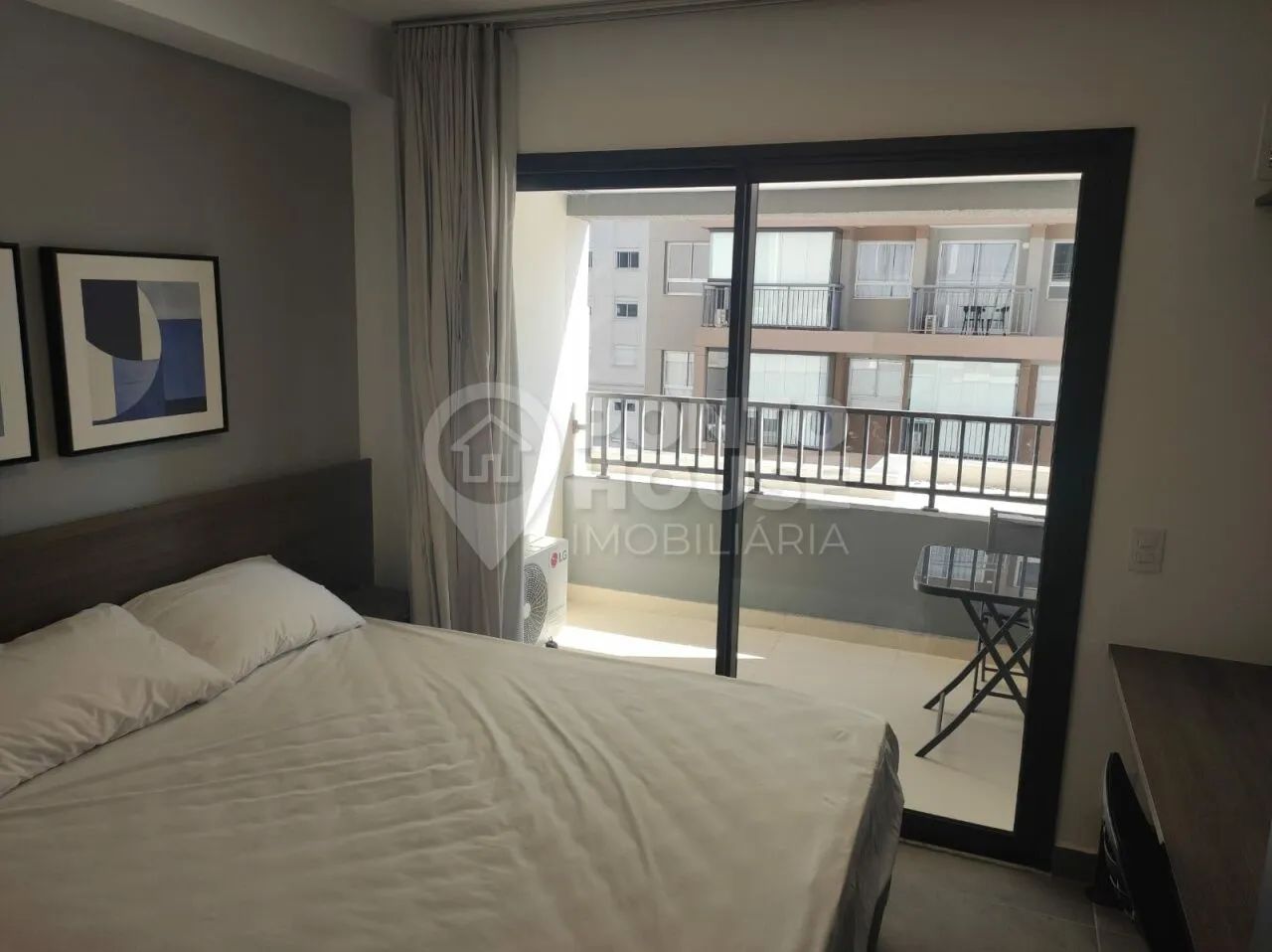 Studio todo mobiliado para venda na Vila Mariana