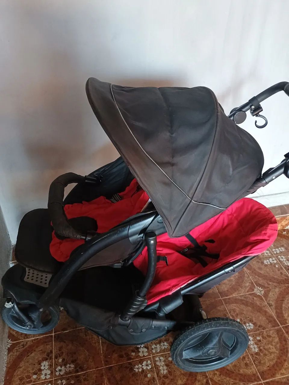 Carrinho para Gêmeos ou crianças de idade próxima - Foto 2