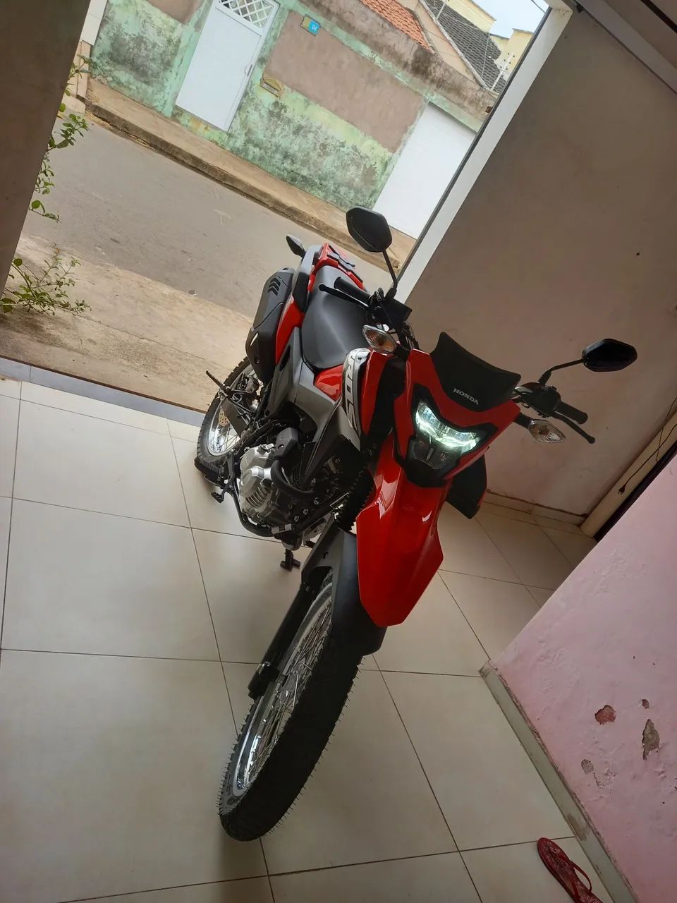 Honda bros CBS