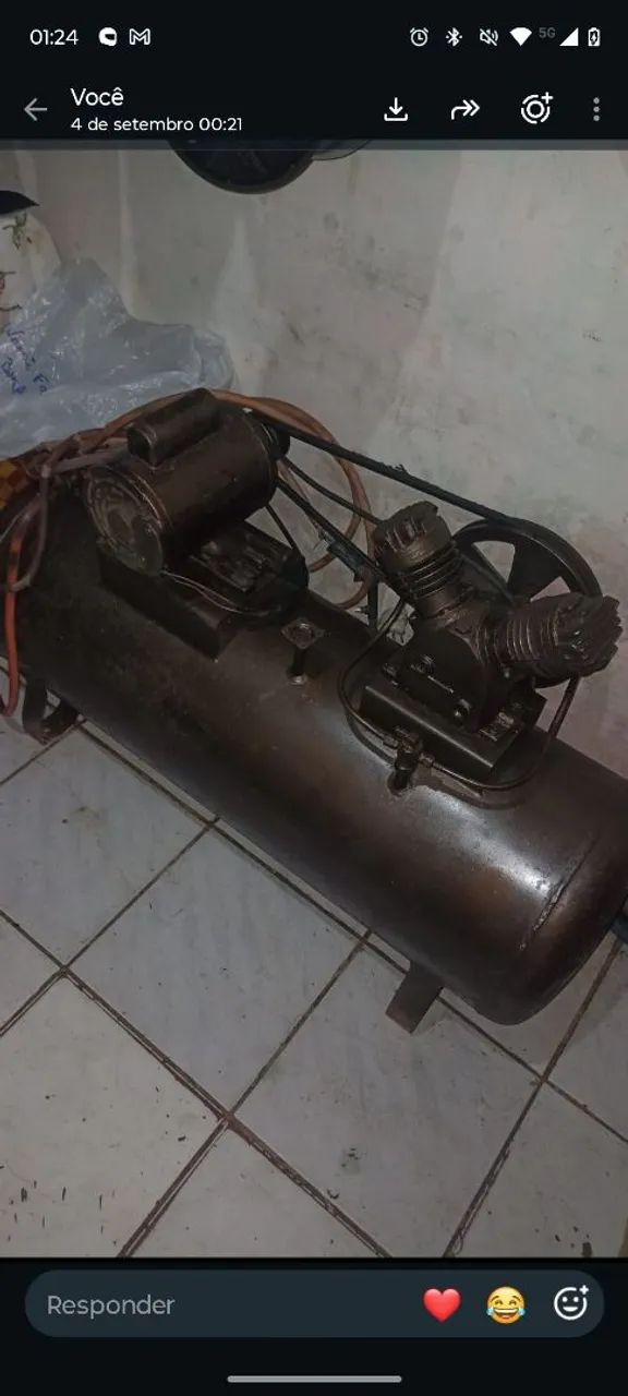 Vendo compressor 200 litros em perfeito estado funcionando  - Foto 2