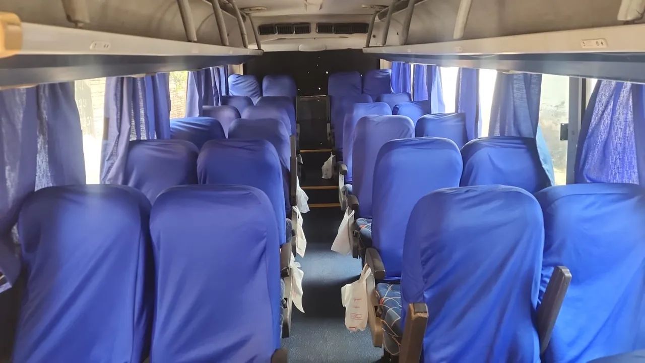 Microônibus volare w9 25+1 lugares - Foto 6
