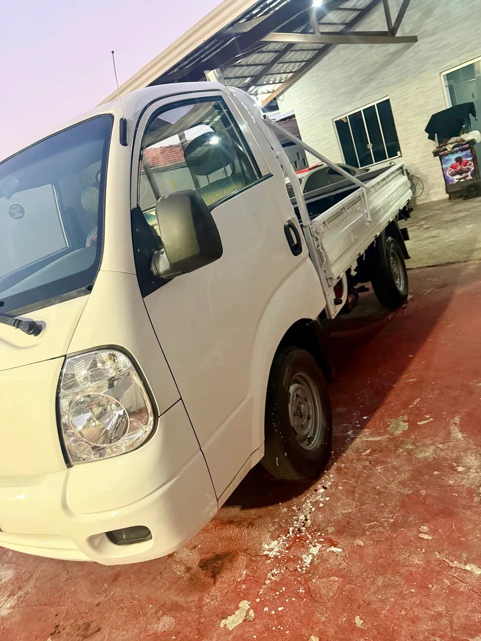 Vendo Kia Bongo 2011 8v  - Foto 2
