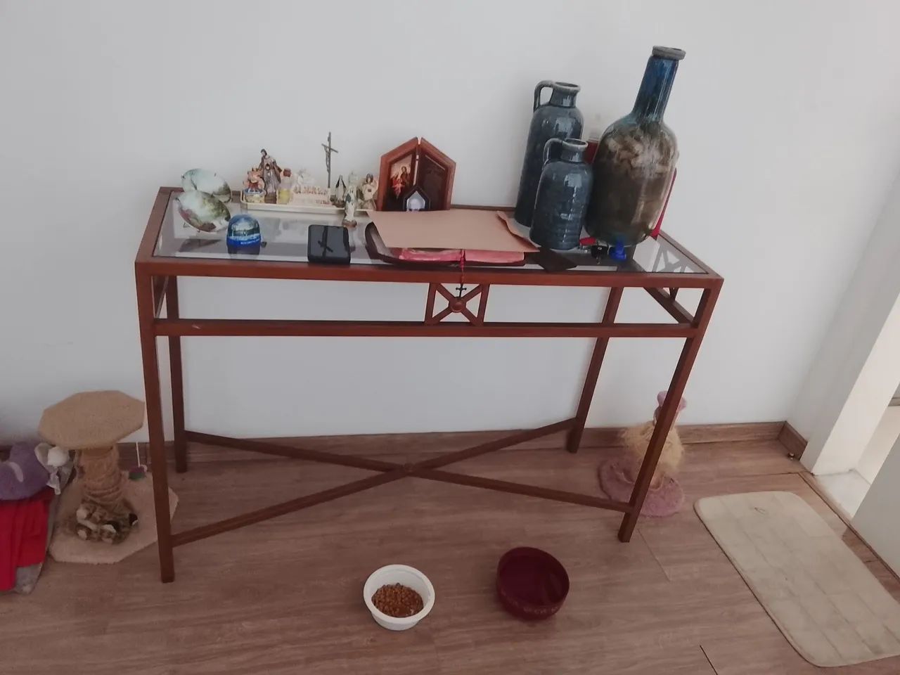 Aparador de cobre com tampo de vidro  - Foto 2