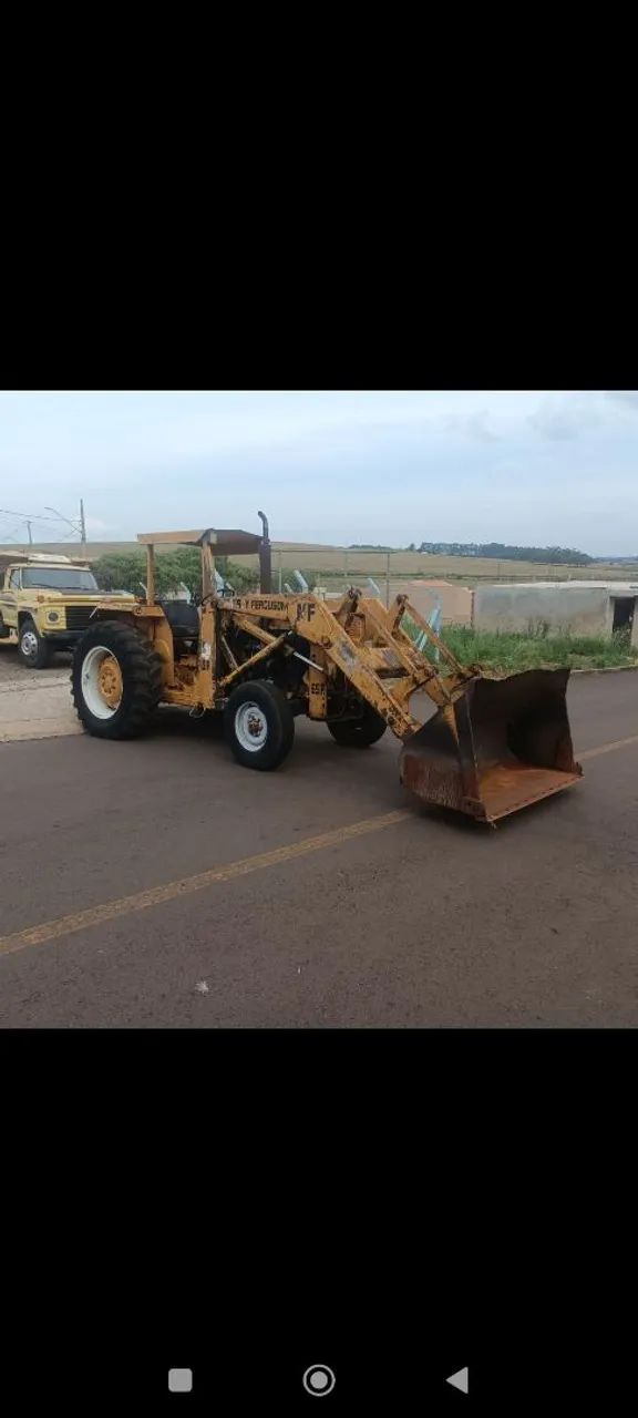 Trator pula pula Massey Ferguson 