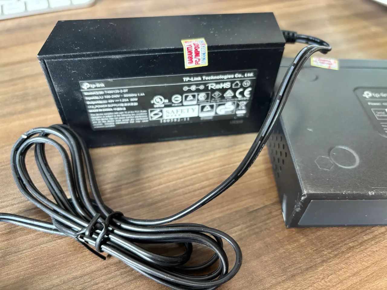 Switch TP-Link 8 Portas - TL-SG1008P - Foto 2