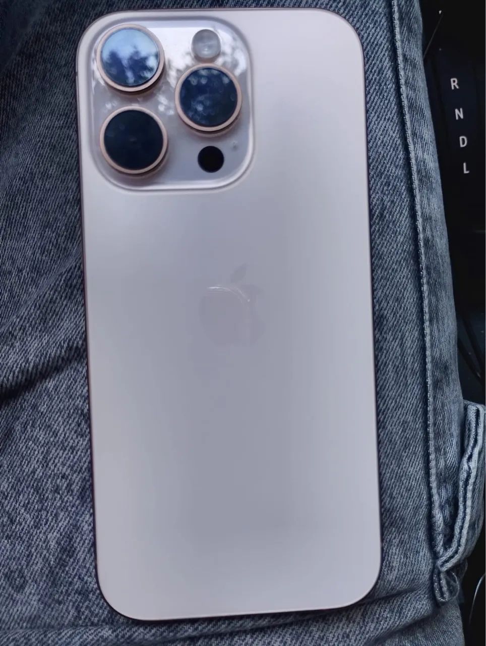 Ifhone 16 pro - Foto 2