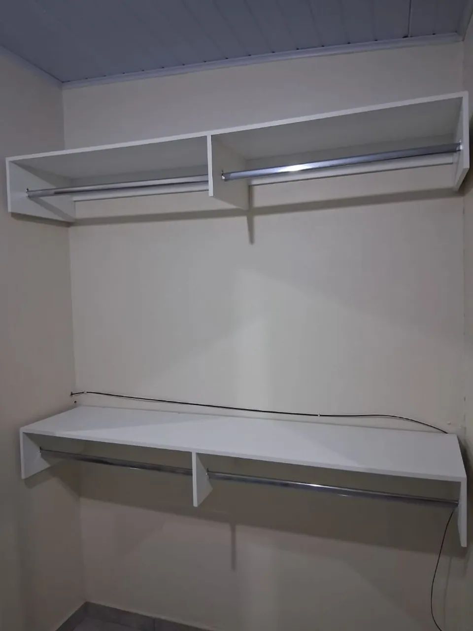 Araras de roupas zap *  - Foto 2