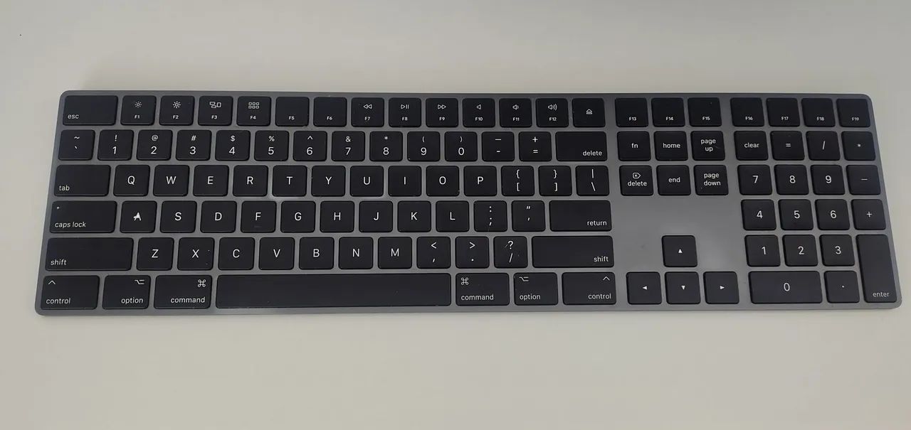 Apple Magic Keyboard A1843