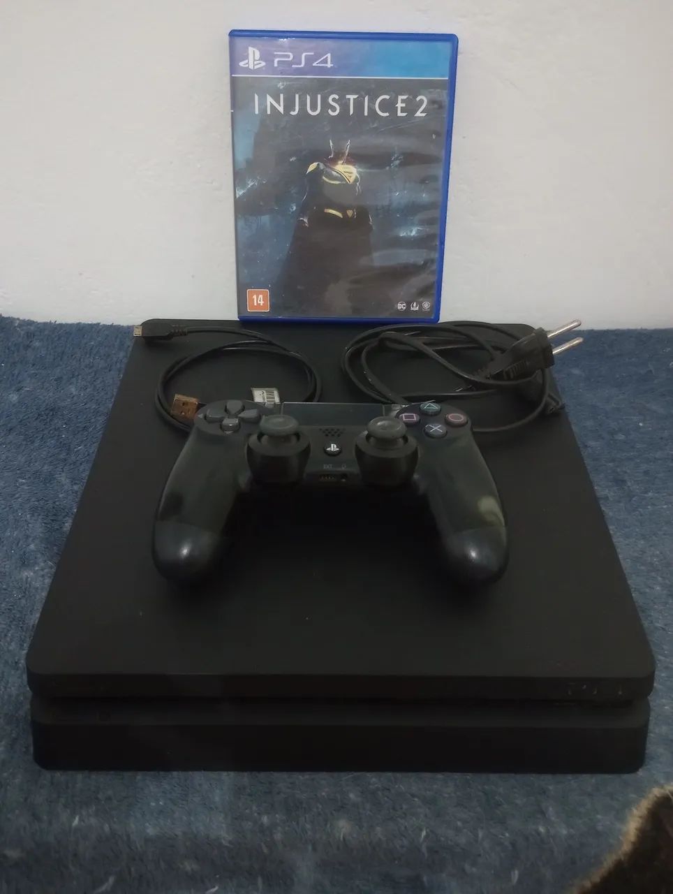 PS4 Slim 