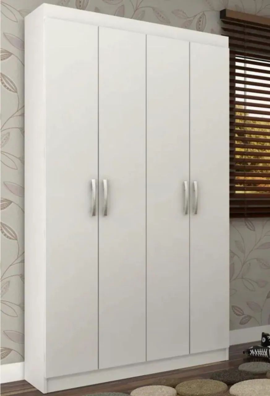 Guarda roupa 4 portas