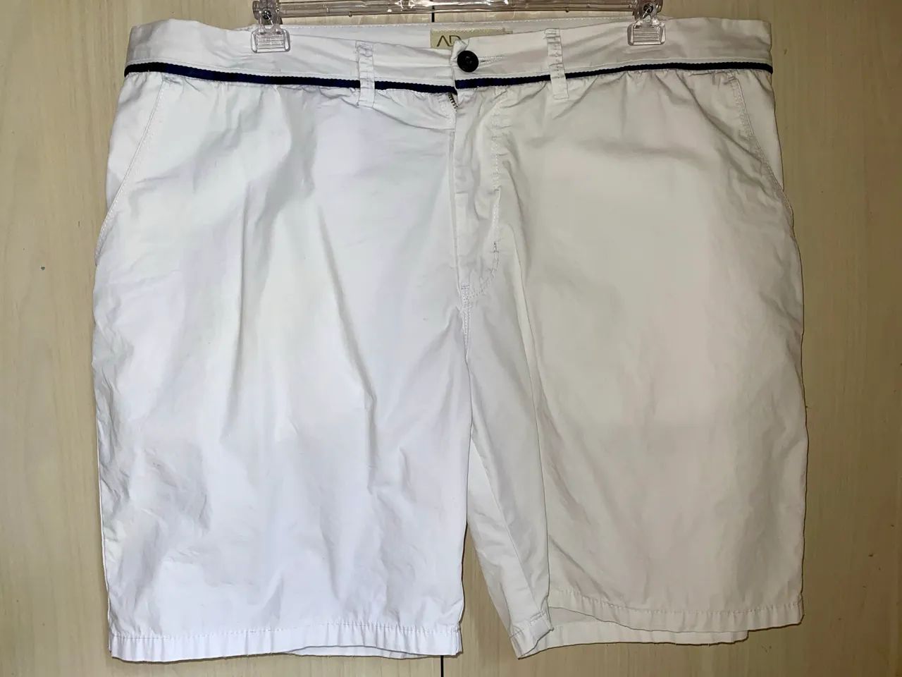 Bermuda Ad life style tam 54 